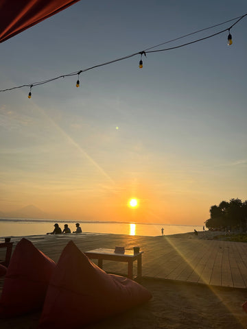 Unwinding in Bali: Stunning Sunsets, Music, and Ice-Cold Beers.