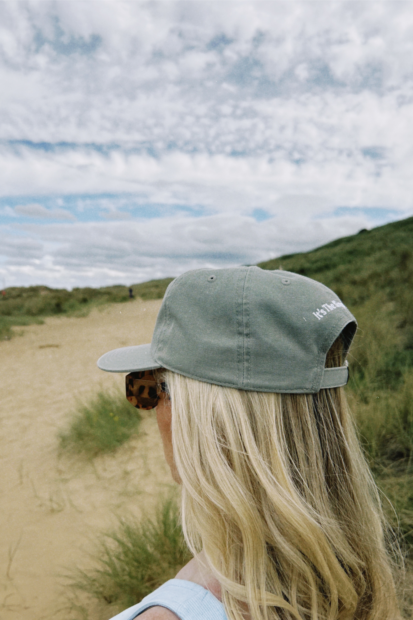 Moto Club 'It's the simple things' six-panel cap / Eucalyptus